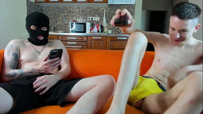 Innocent 18 Milks Curved Head Till Cum Bullseye